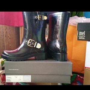 **SOLD**Vince Camuto Hinch Boots, sz 5